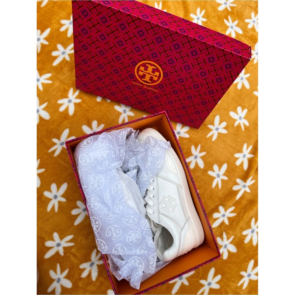 NEW NIB Tory Burch Clover Court Sneaker in Titanium White Size 10 Nappa Leather